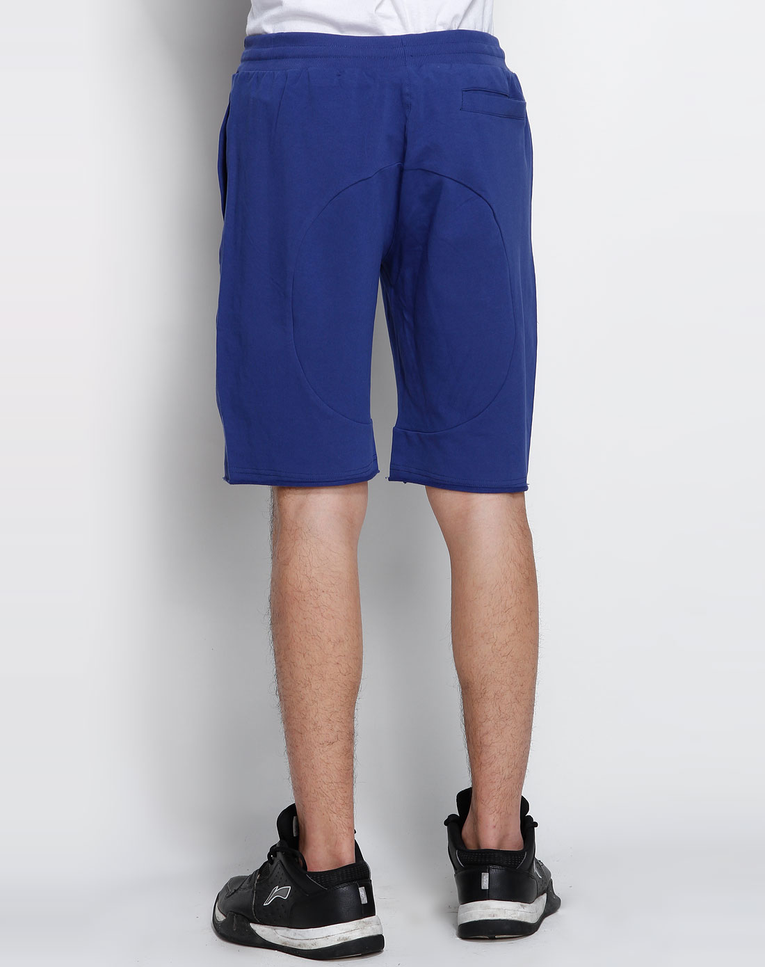 男款百事宝蓝色运动短裤