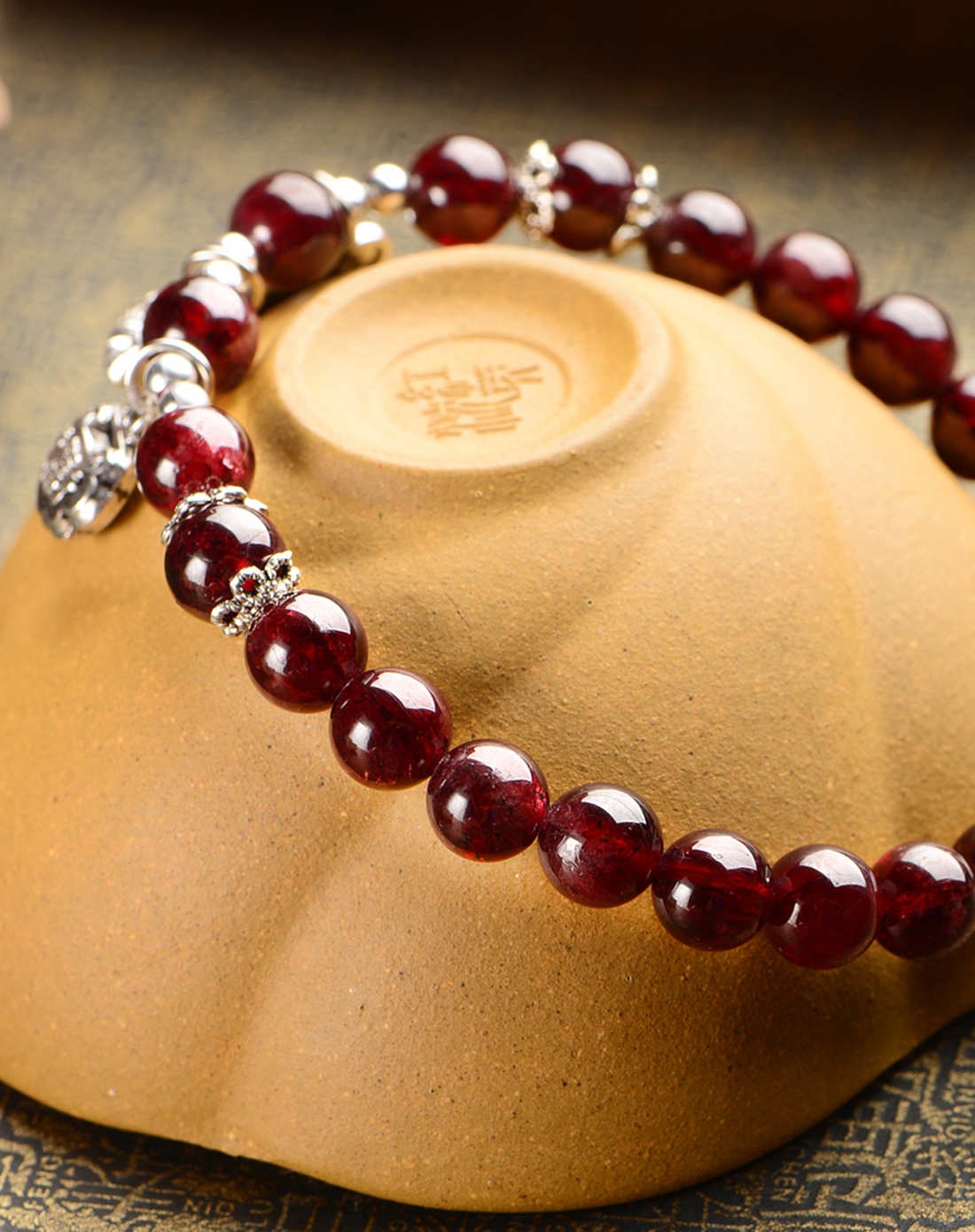 旺财旺夫石榴石单圈手链附证书