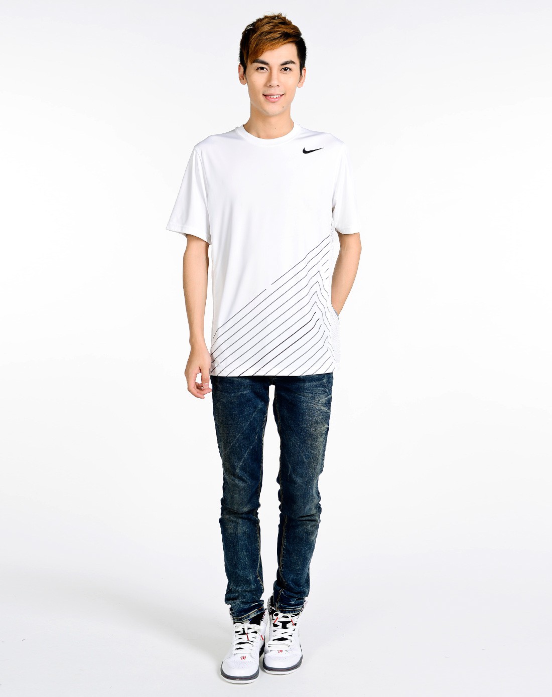 耐克nike男士专场 耐克 男款白色短袖t恤 训练系列