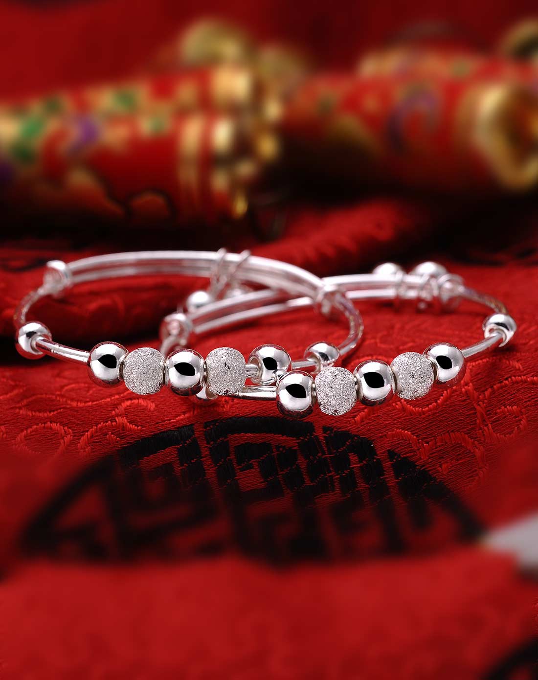 转运珠宝宝手镯一对