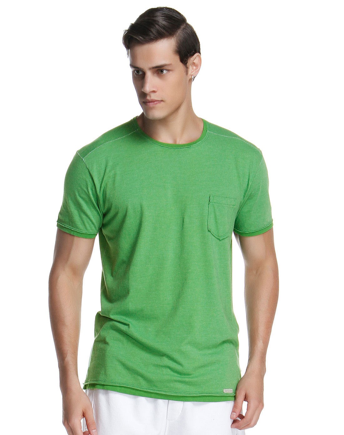 男款短袖t恤绿色