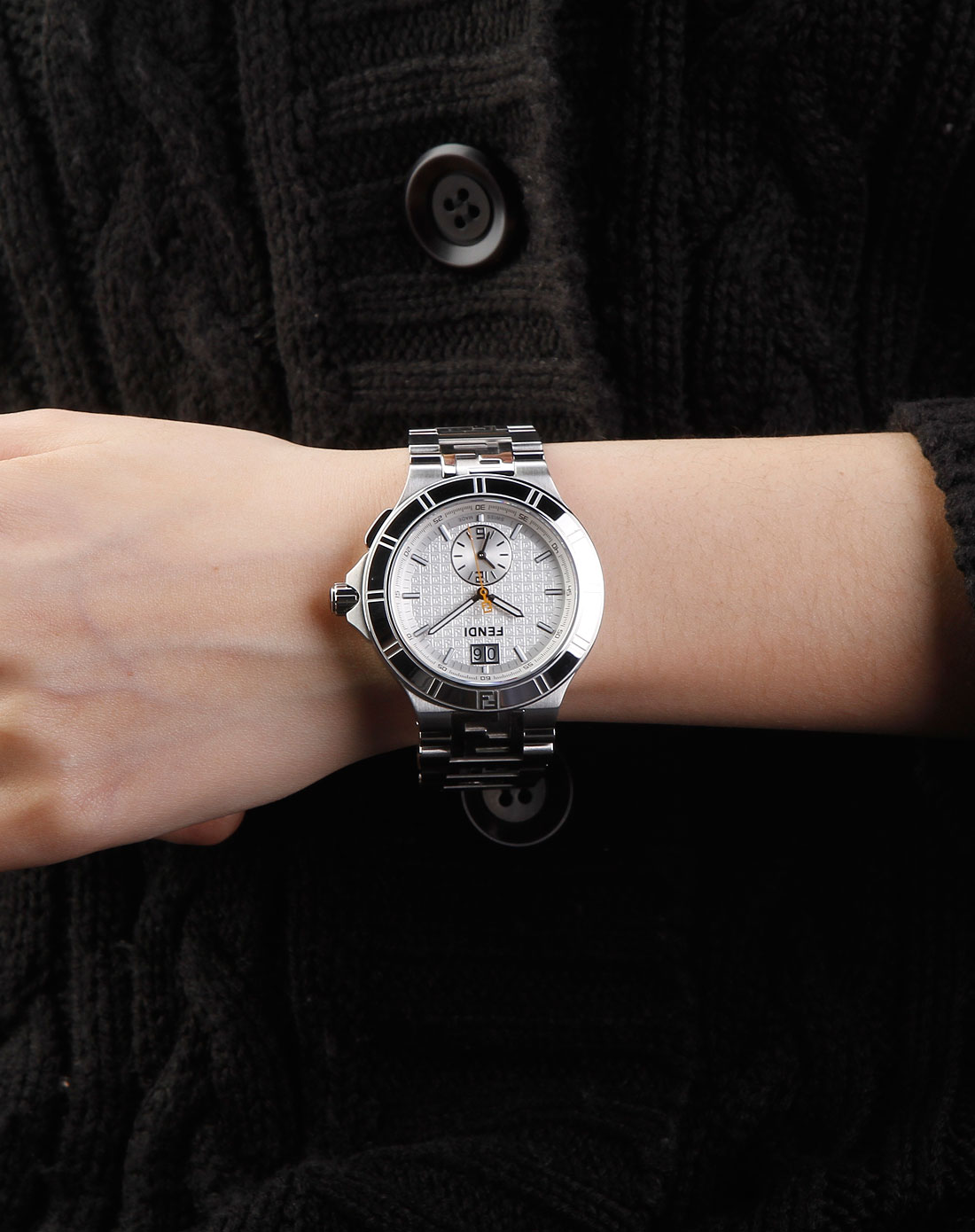 芬迪 运动系列男款银白色时尚高雅手表