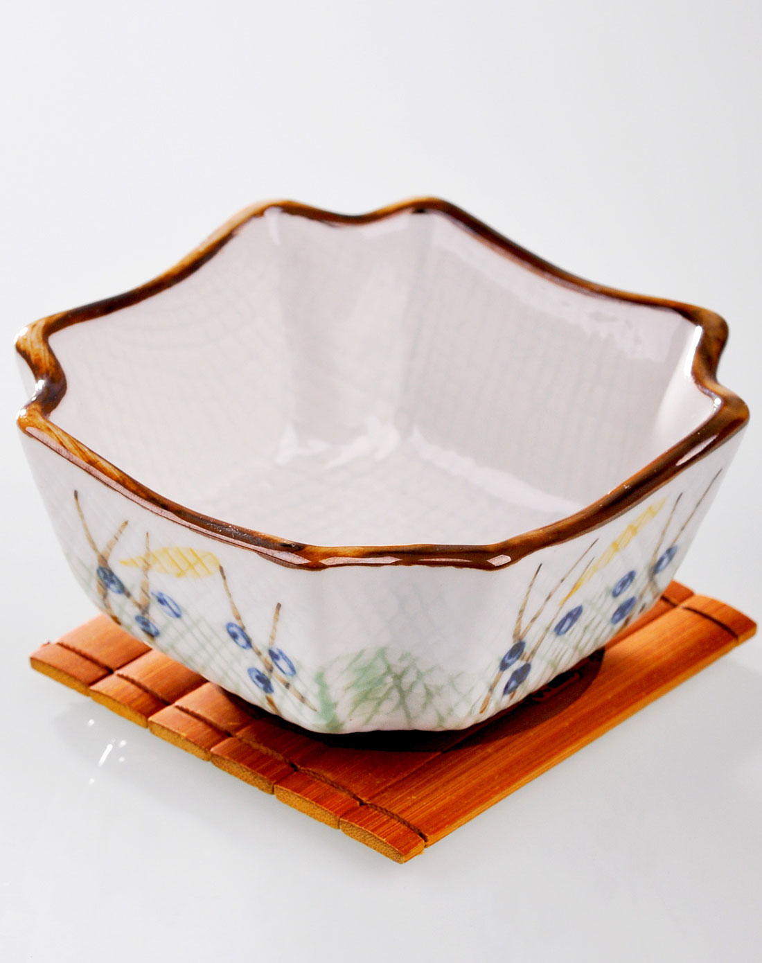 蓝果田园 手绘釉下彩八角碟