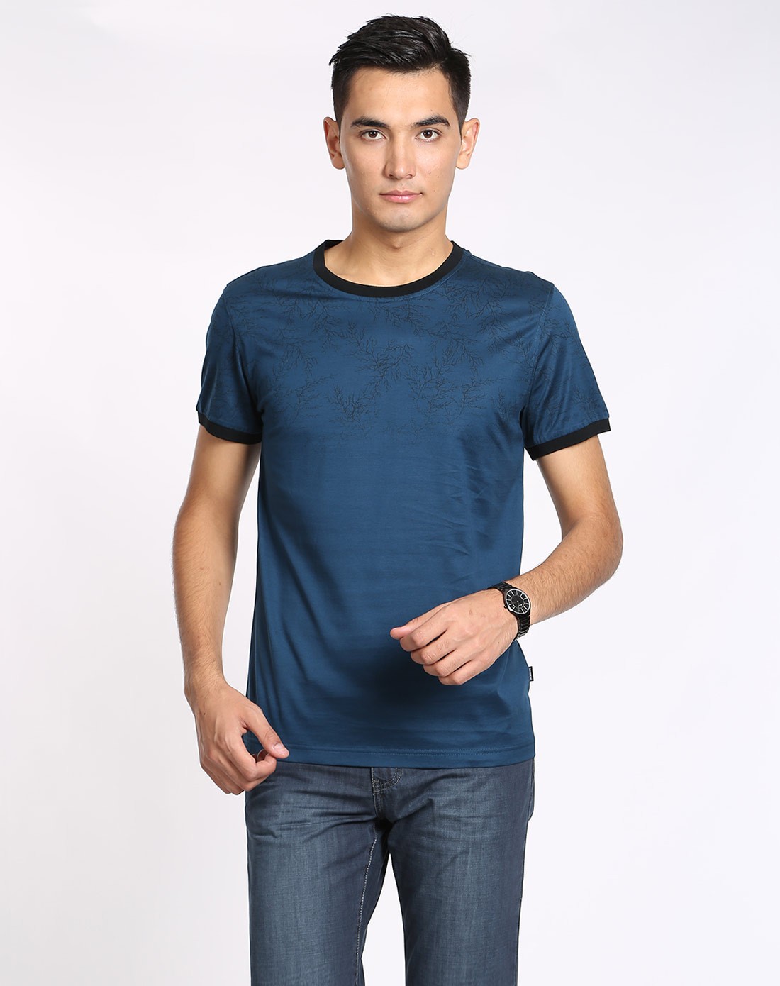 宝蓝休闲针织t恤衫