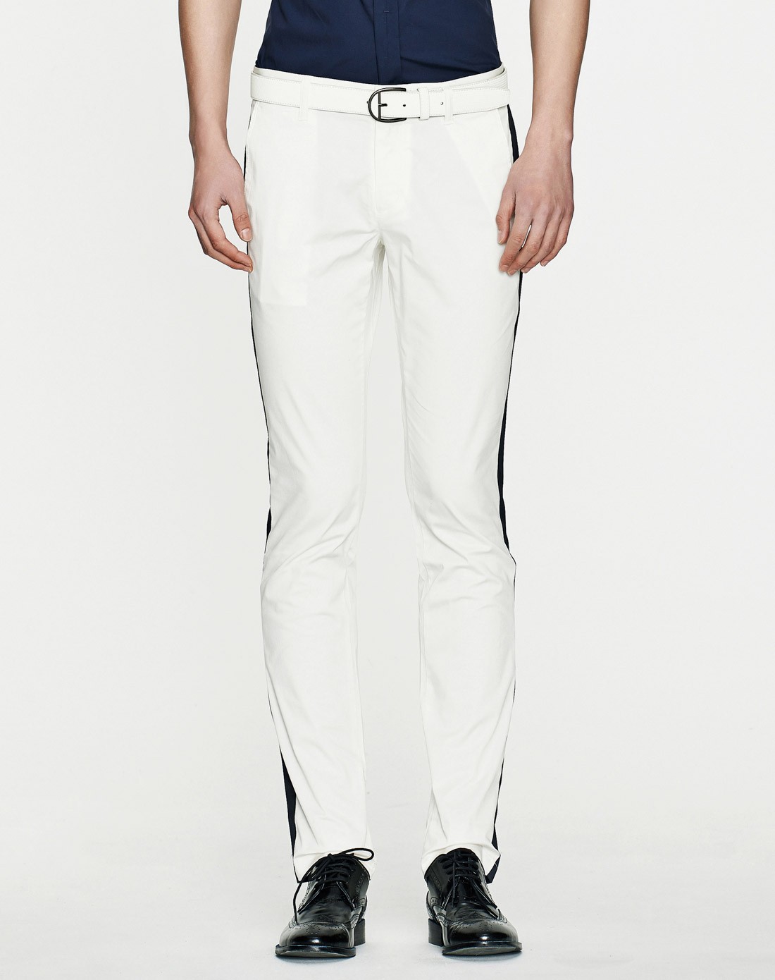 男款白色休闲裤