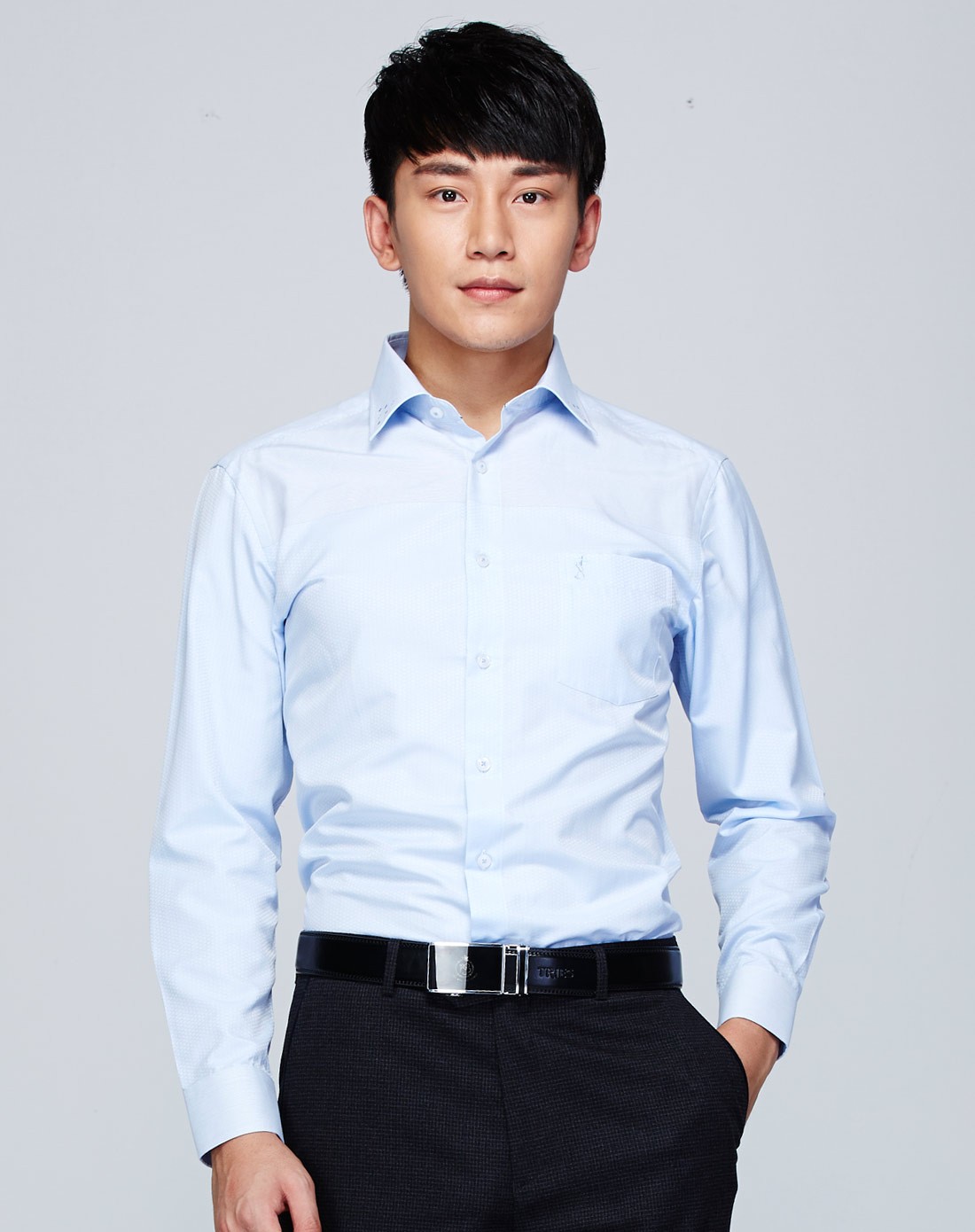男装蓝色长袖正装衬衫