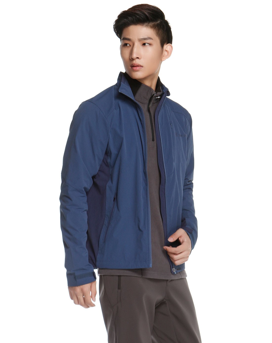 铁蓝灰色旅行长袖外套 拉链透气弹力