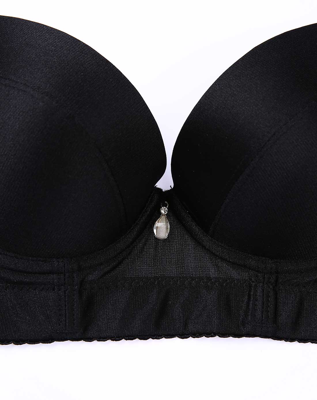 黑色光面乳沟皇后聚拢文胸