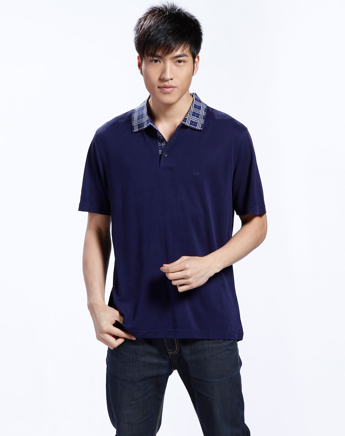 深蓝色格仔翻领短袖上衣