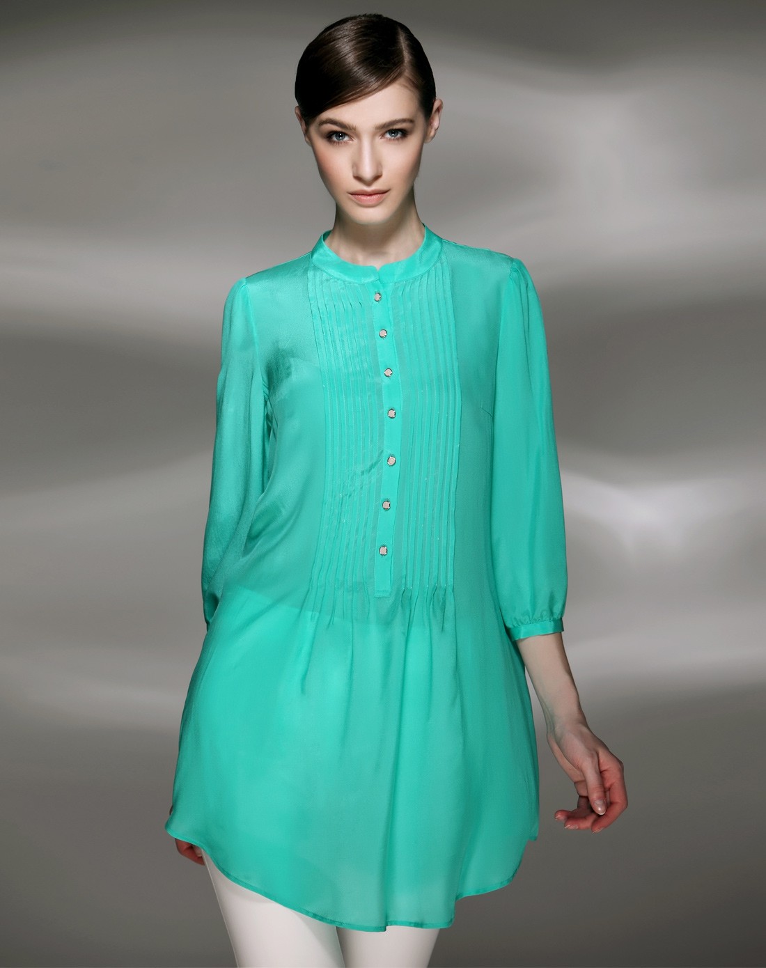 青绿色俏丽淑女七分袖雪纺上衣