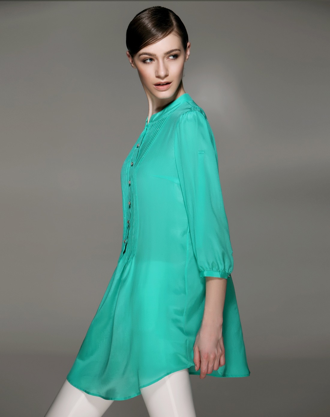 青绿色俏丽淑女七分袖雪纺上衣