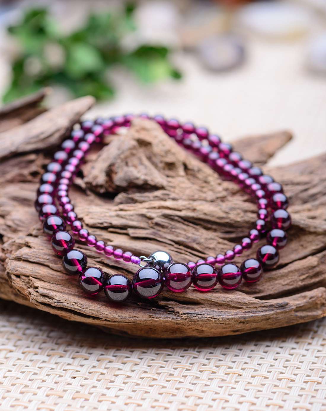 天然紫牙乌石榴石项链