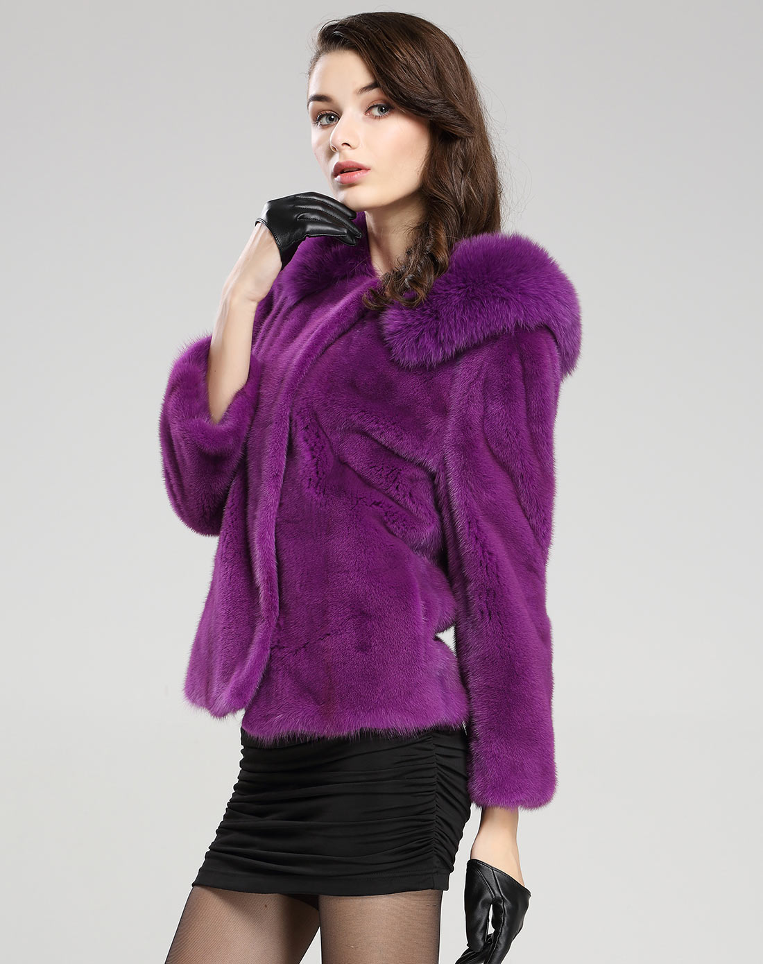 女紫色水貂配狐狸毛款皮草