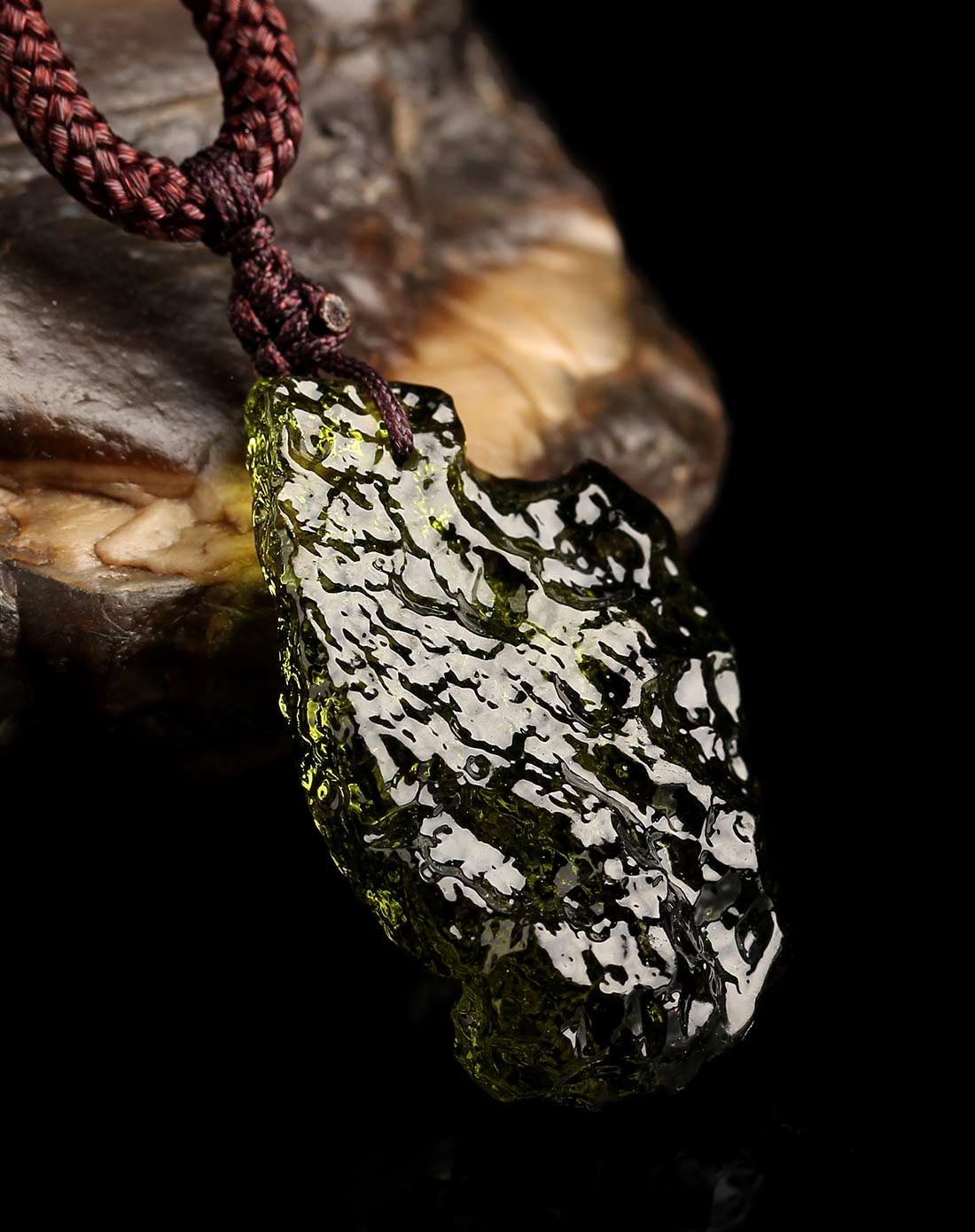 中性捷克陨石随形吊坠附证书