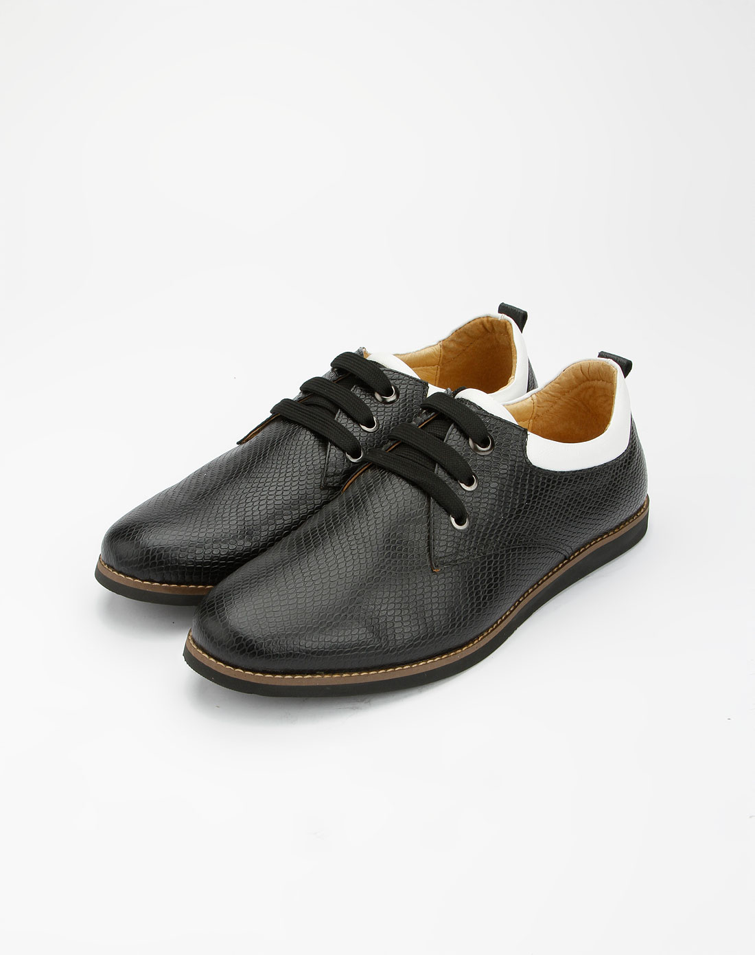 万里马wanlima男鞋专场-黑/白色仿蛇纹时尚皮鞋