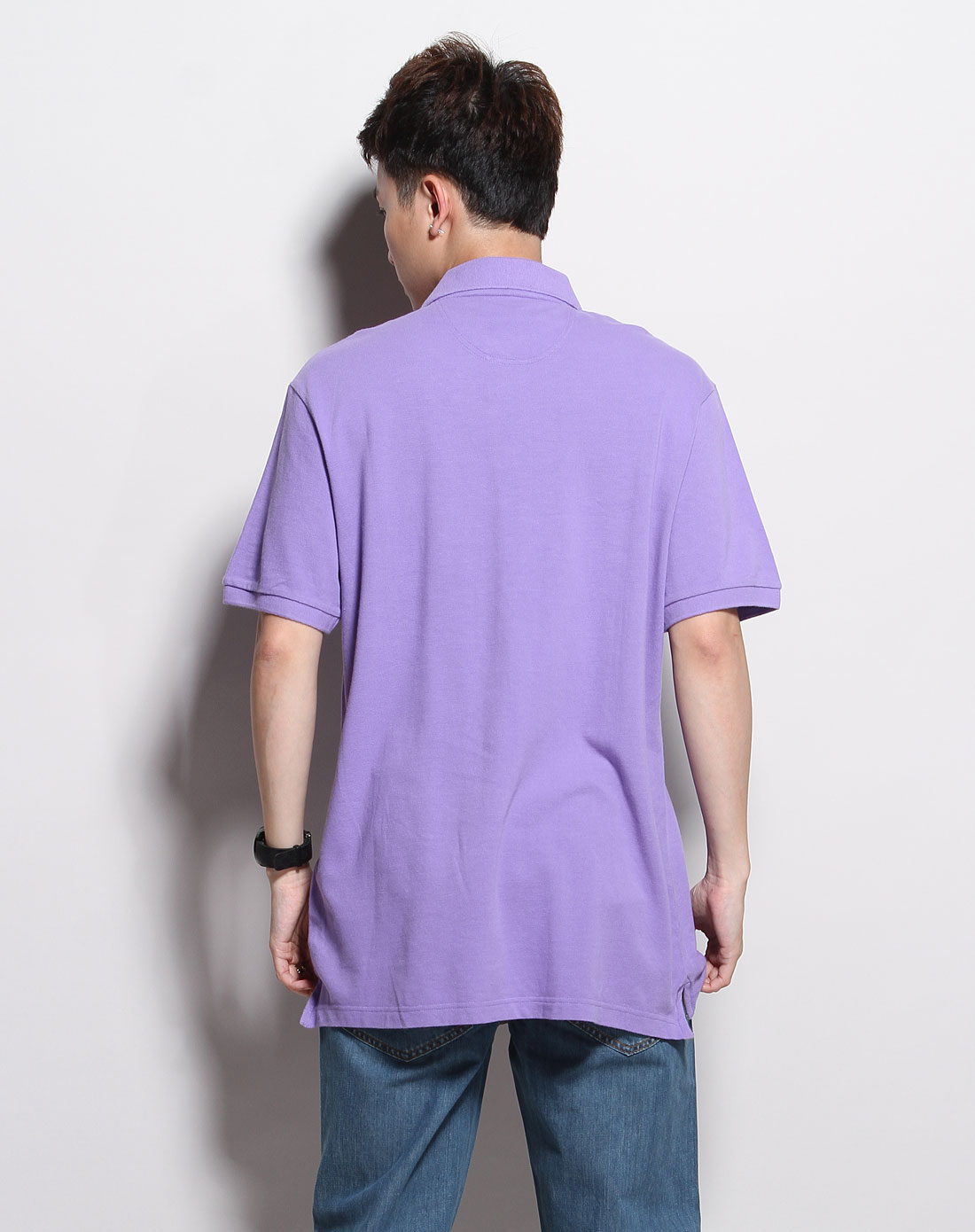 浅紫色短袖翻领t恤