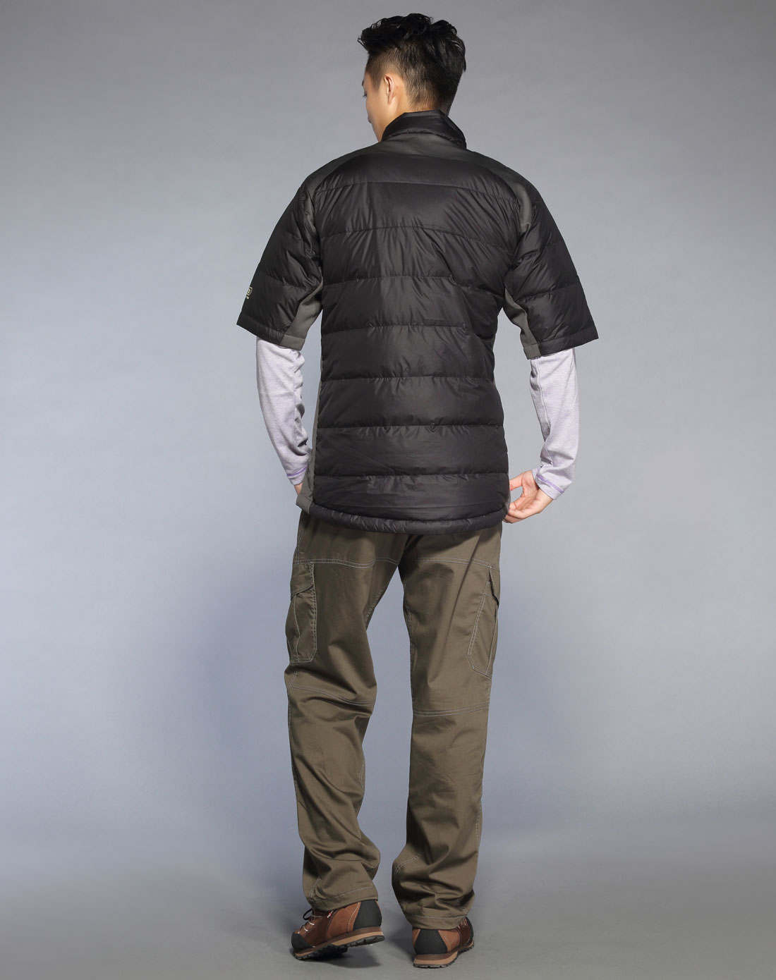 男款黑色半袖羽绒服