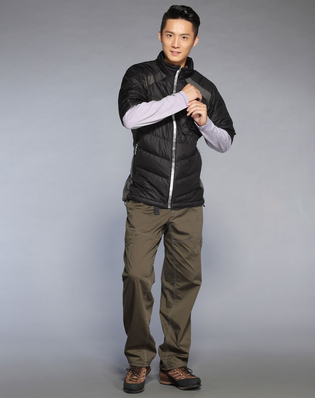 男款黑色半袖羽绒服