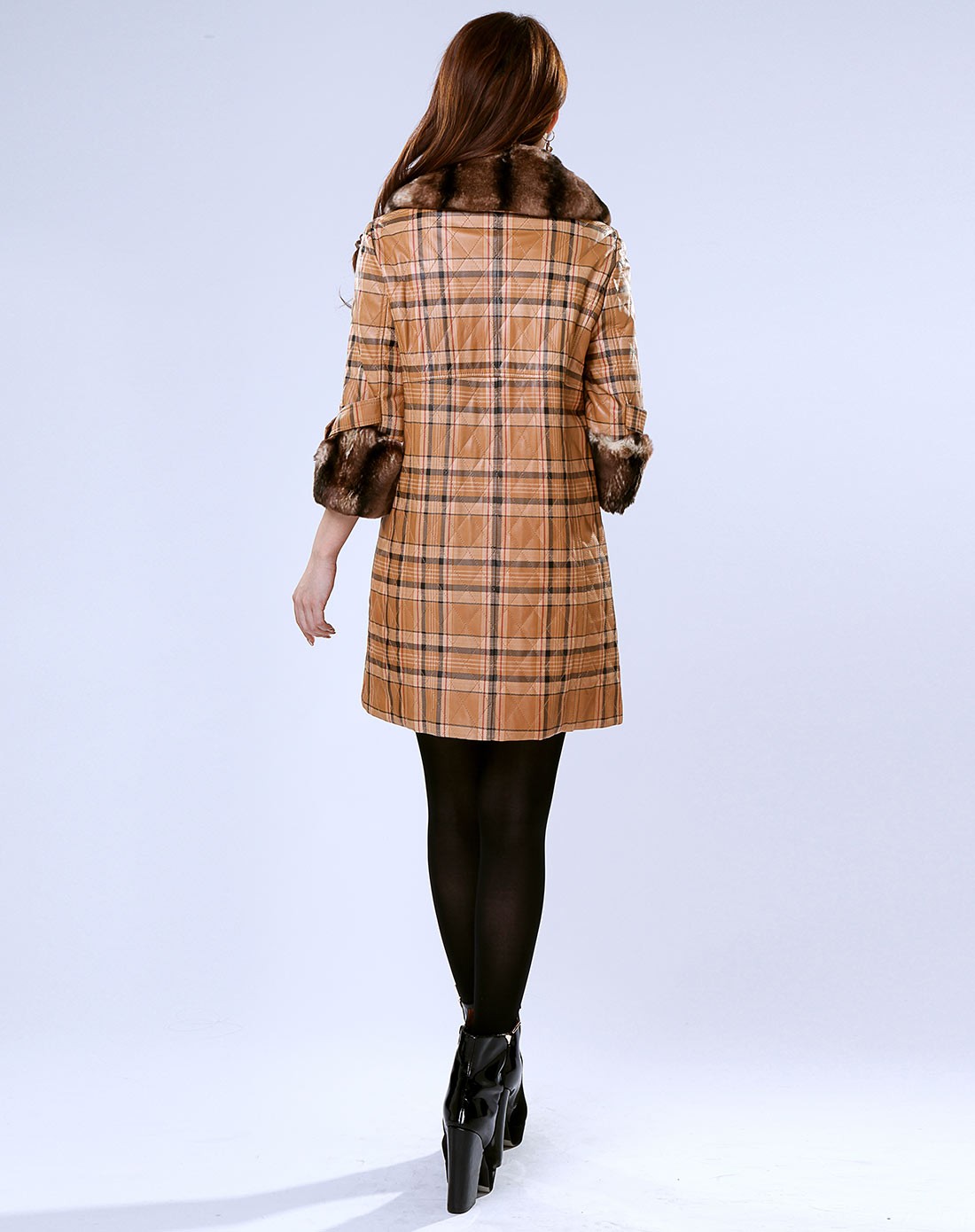 粉咖色优雅大方气质真皮长棉服