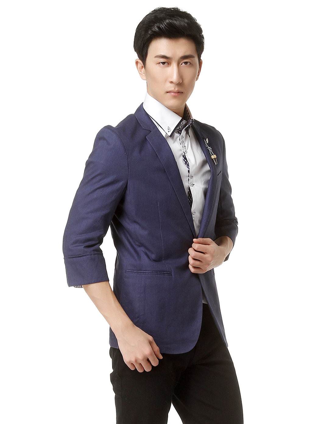 宝蓝色成熟稳重七分袖西服