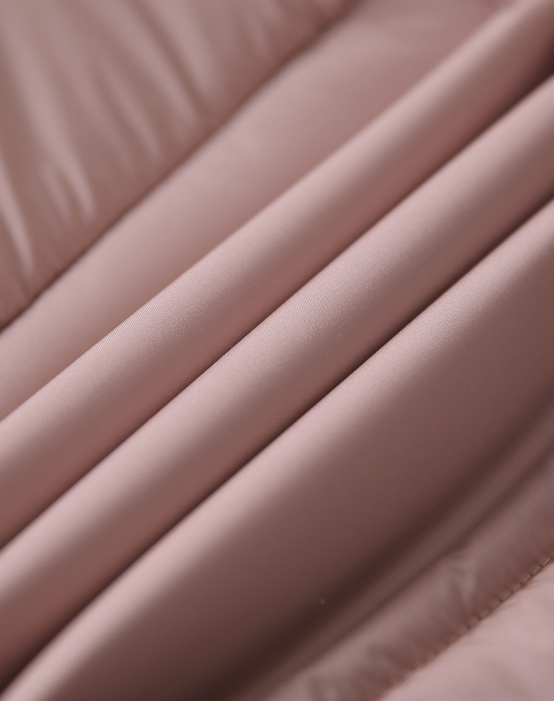 女式藕粉色棉衣