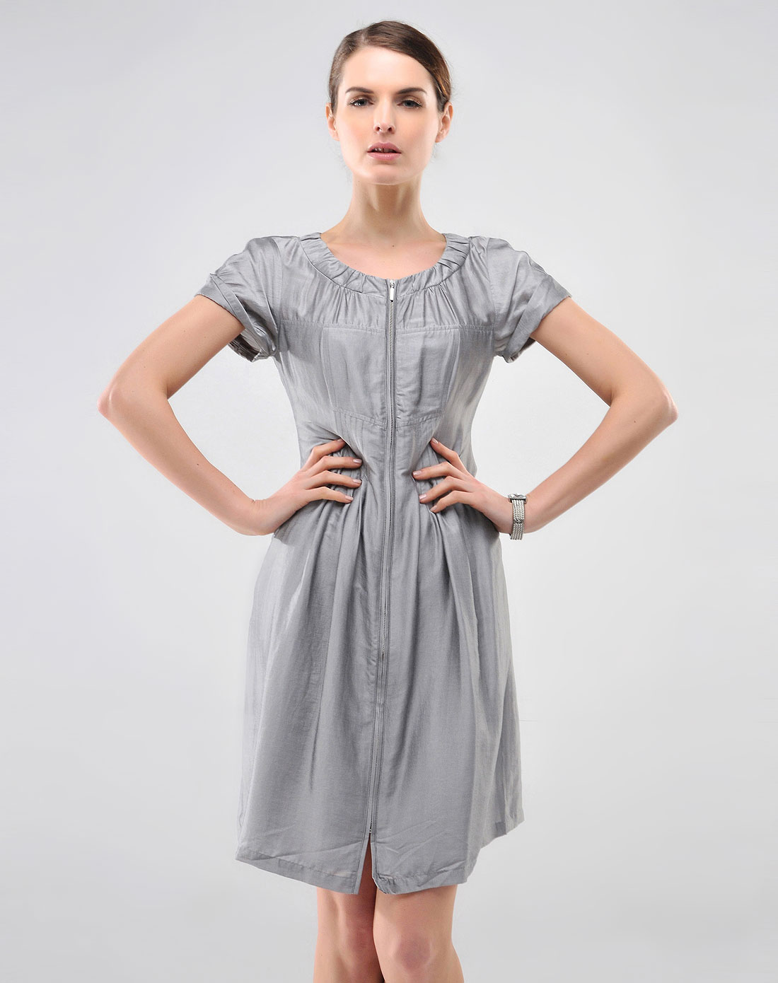 敦奴dunnu女装专场-灰色休闲短袖连衣裙