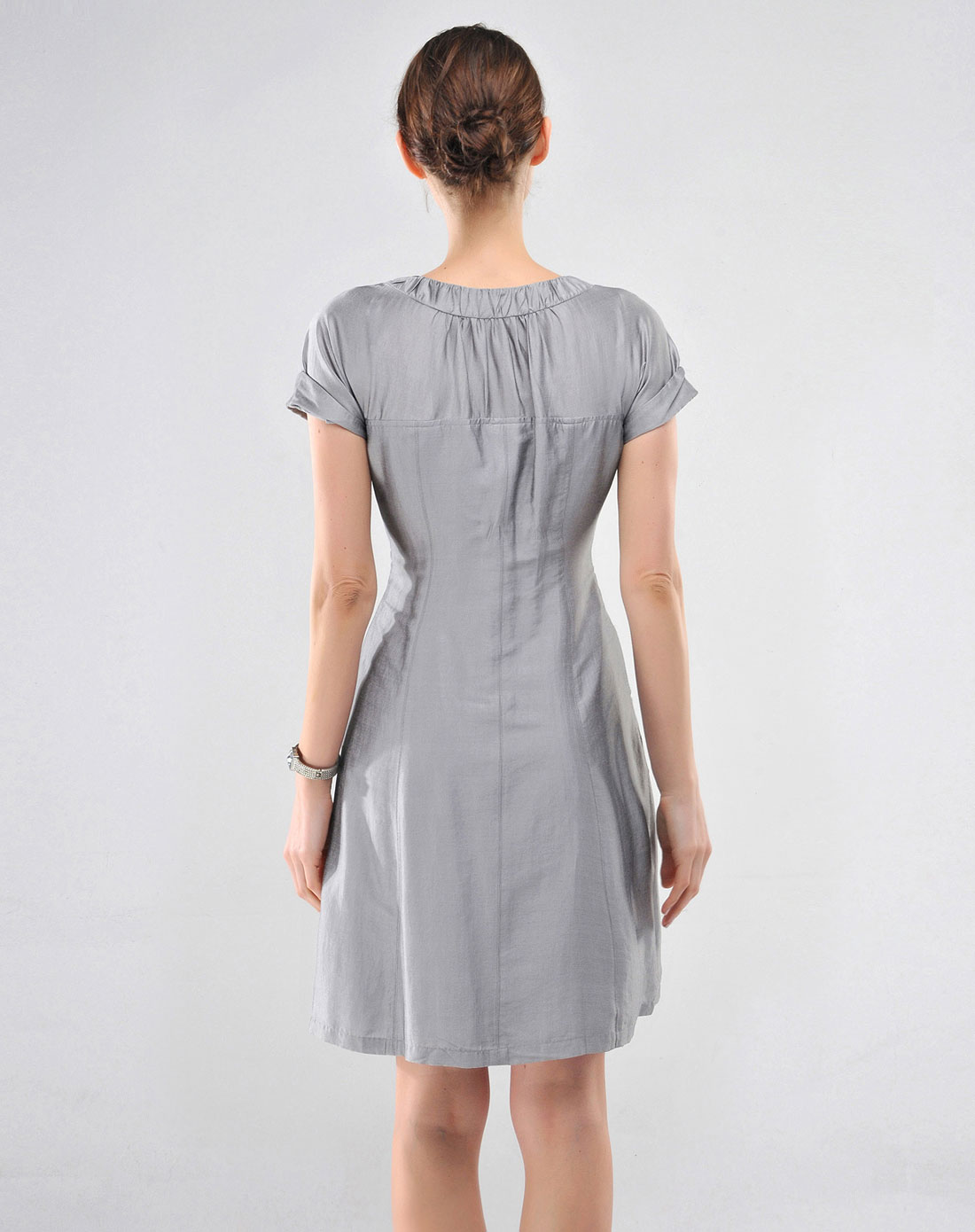 敦奴dunnu女装专场-灰色休闲短袖连衣裙