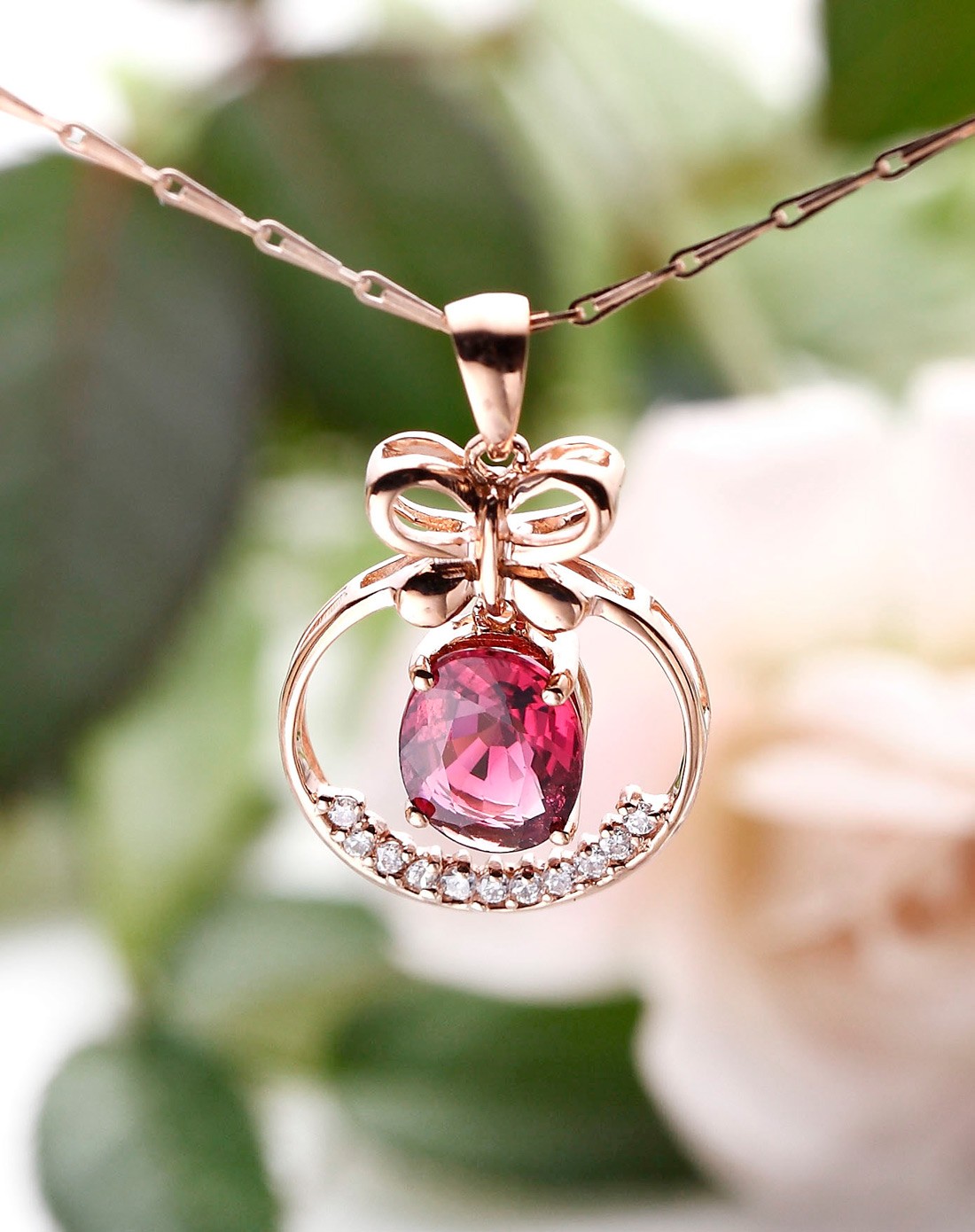 18k金镶碧玺吊坠(伴钻石)