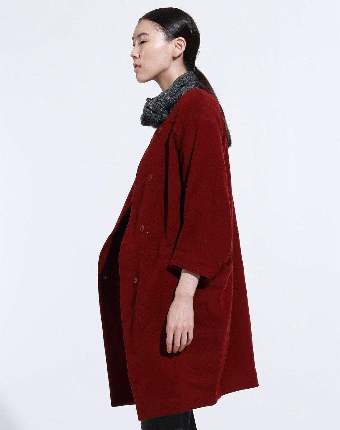 绛红色简约韩风八分袖外套