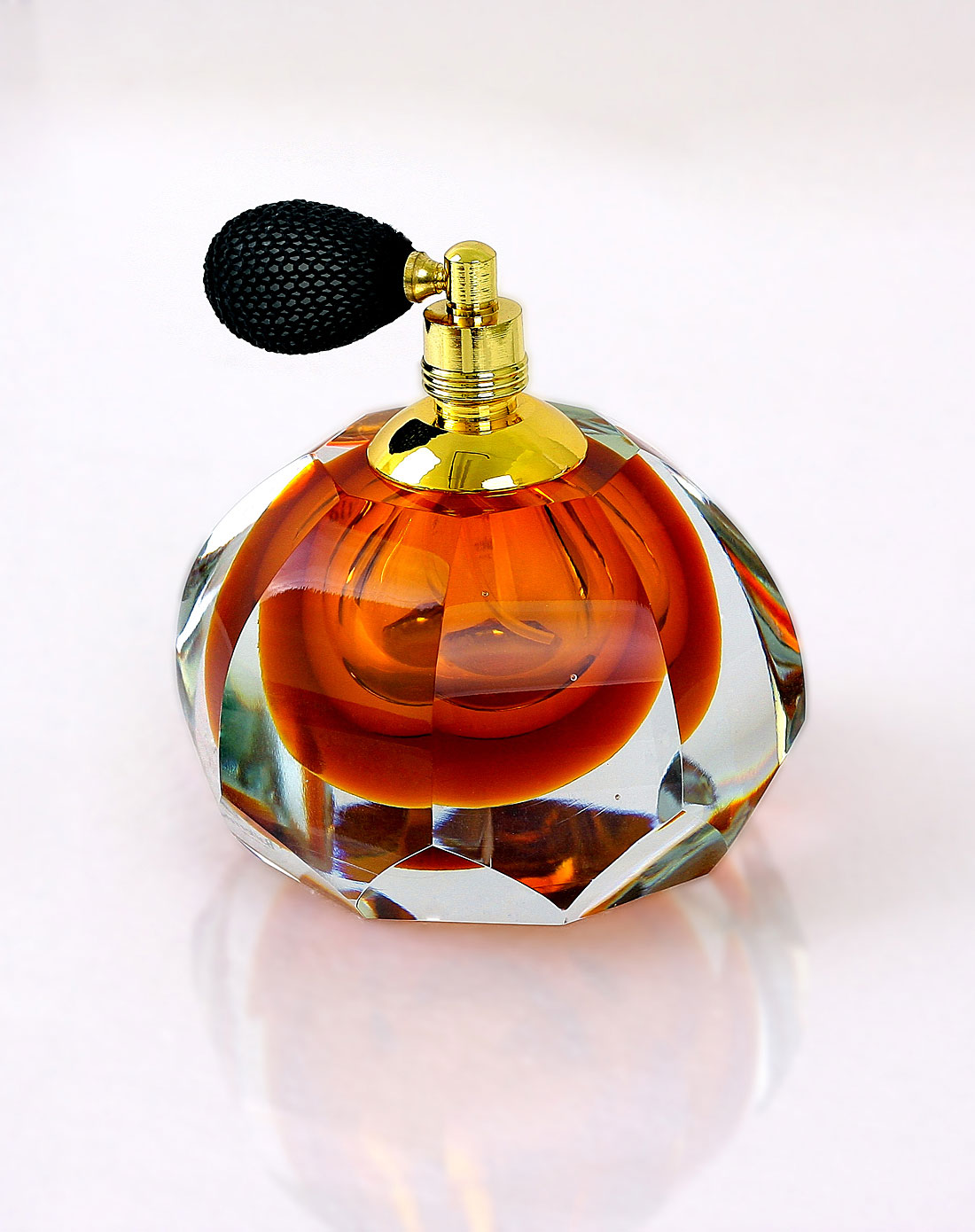 金色殿堂水晶香水瓶