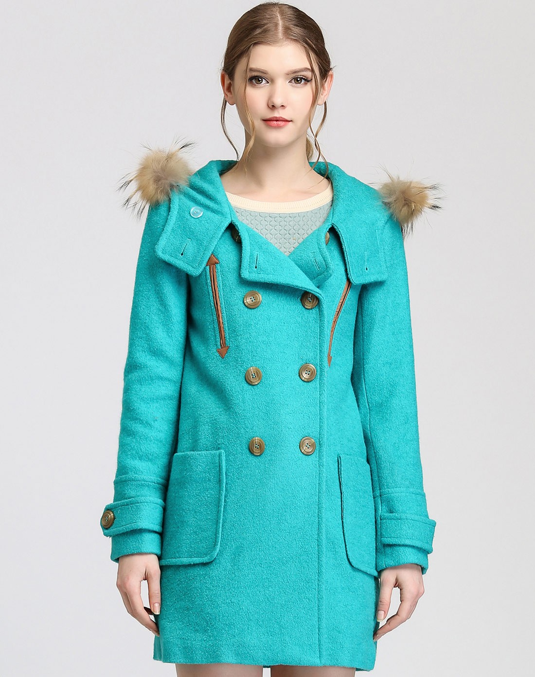 双排扣湖兰色大气长袖大衣