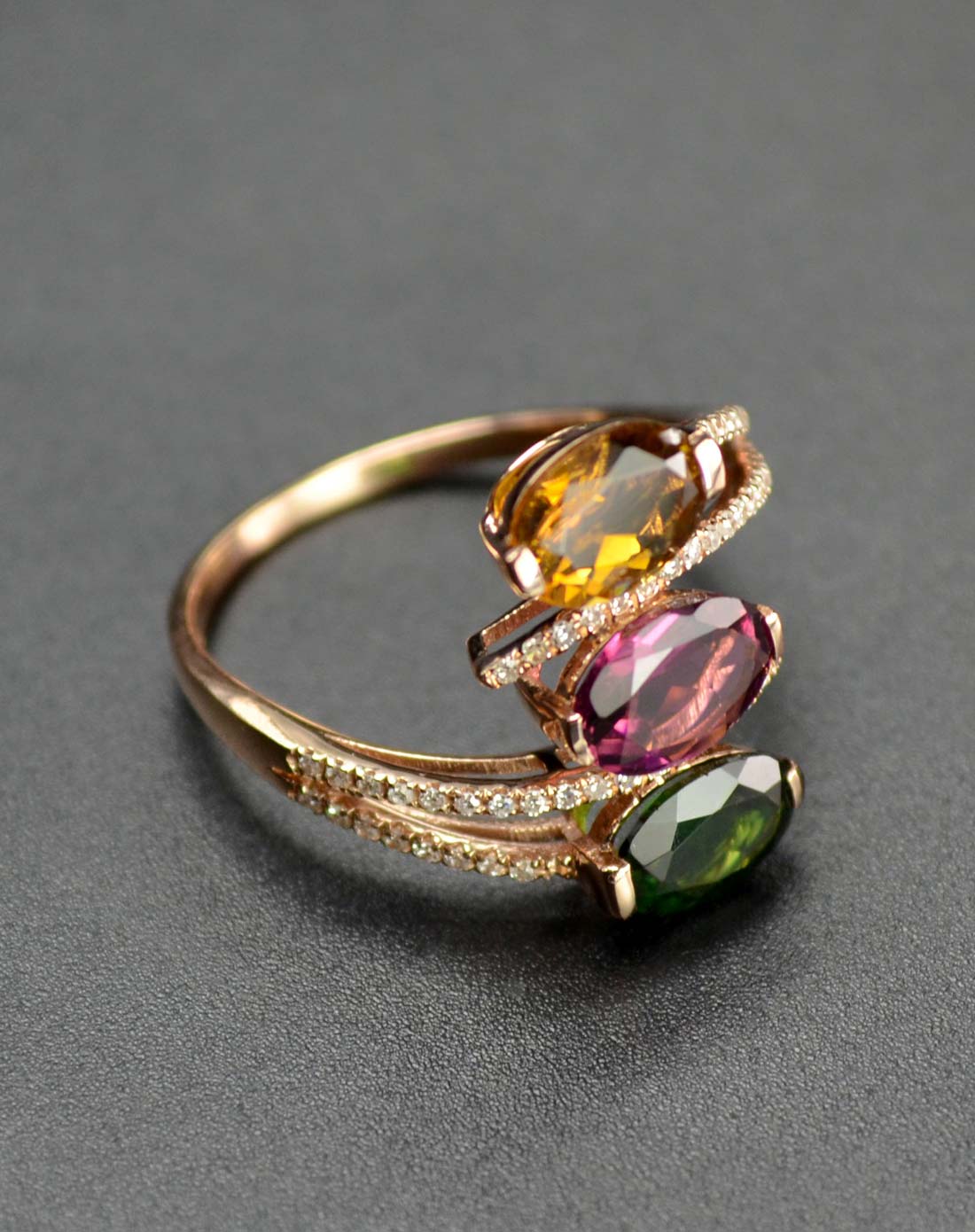 18k金真钻碧玺姹紫嫣红三色戒指