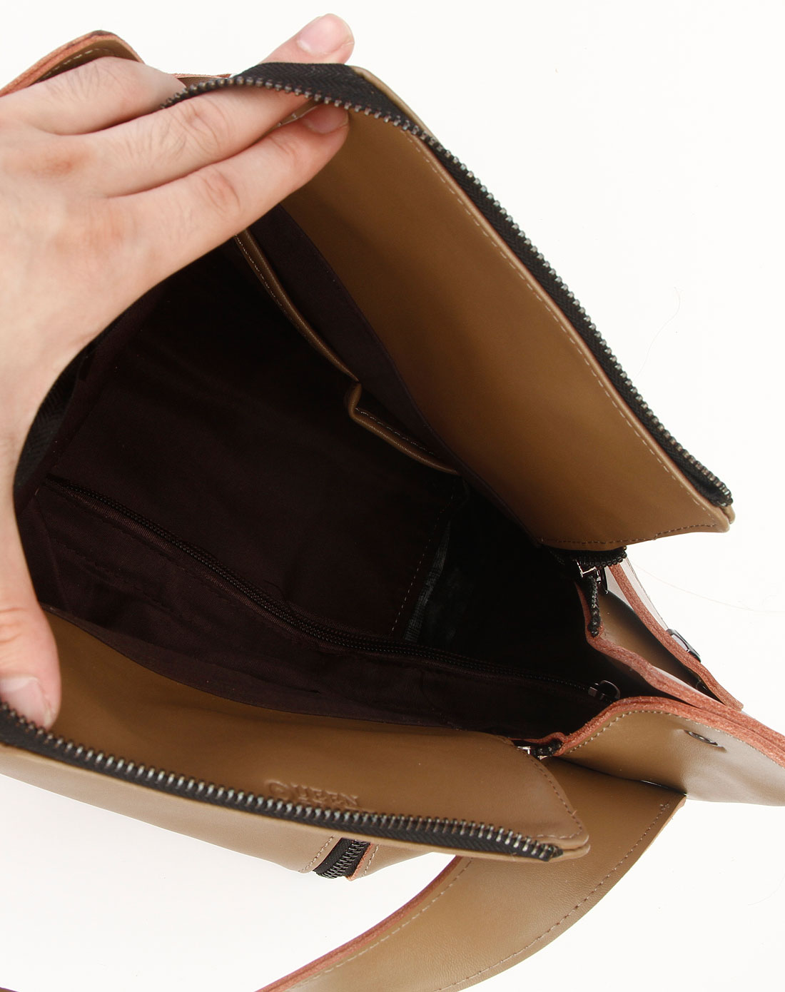 黑桃皇后queen spade女包专场-浅卡其色朋克风骷髅头单肩两用包