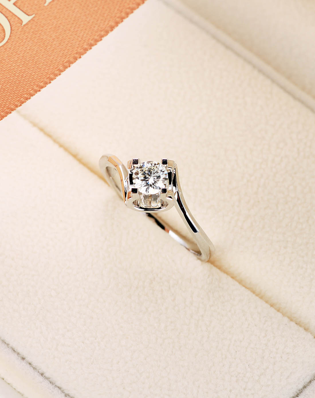 钻石世家 30分d色ex切工高品质钻戒附gia证书 盟约 18k金钻石女戒