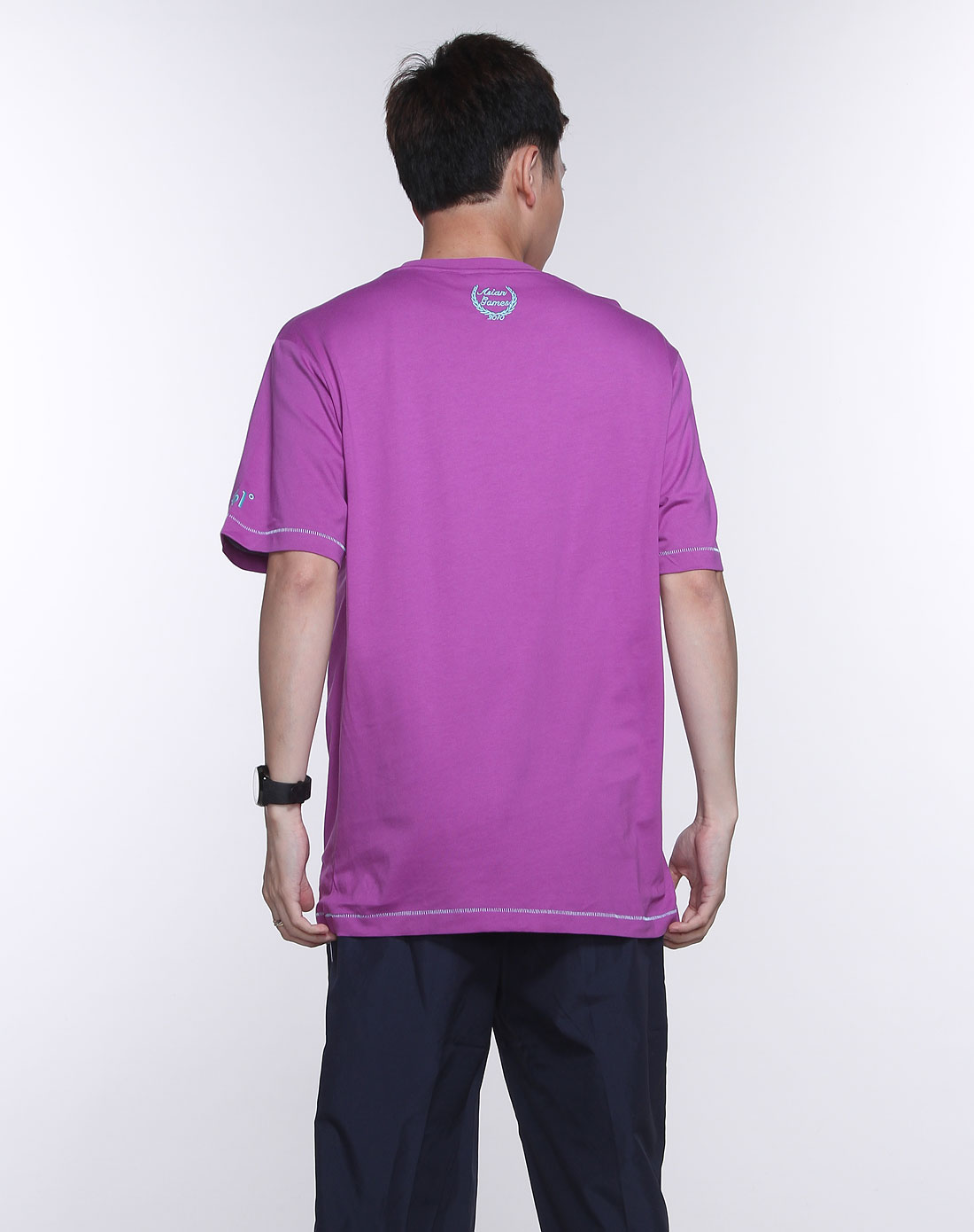 男款紫色圆领印图短袖文化衫