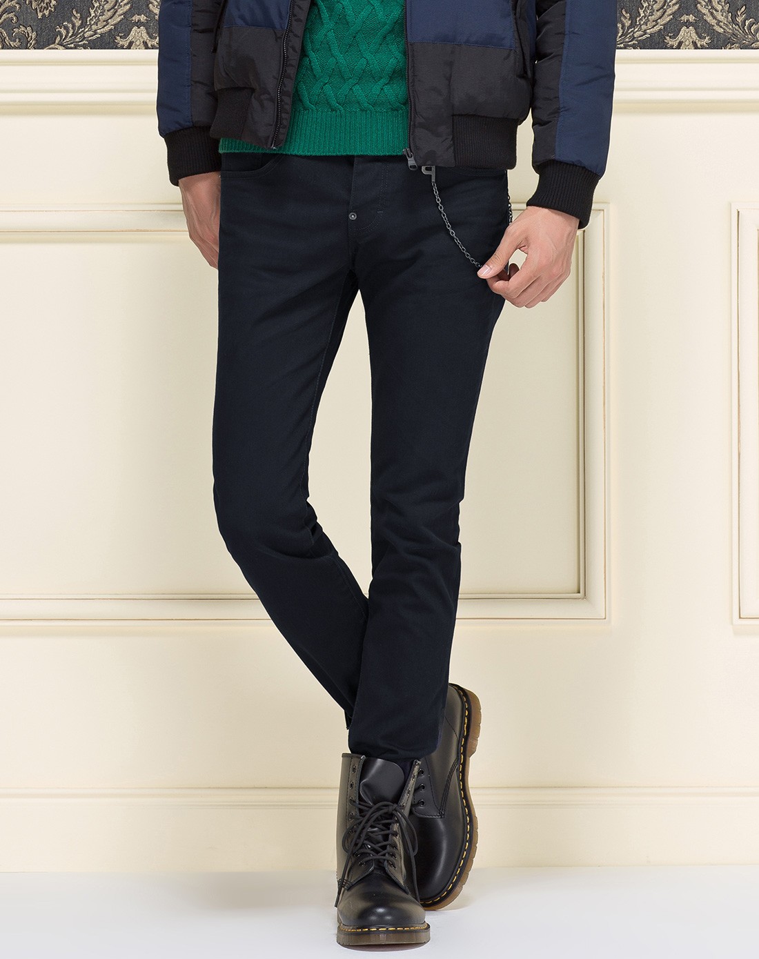 男士藏青色修身牛仔裤