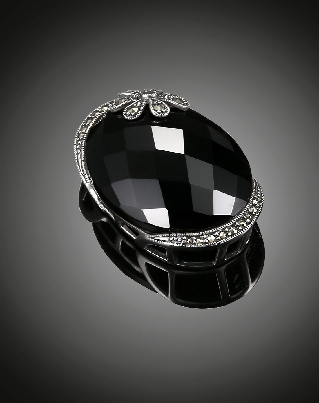 > 复古黑玛瑙吊坠