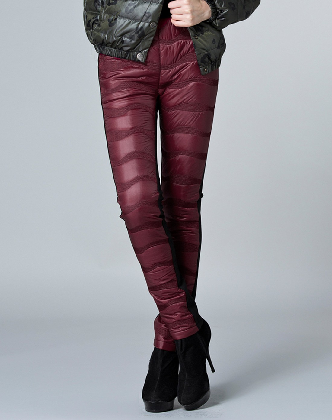 黑红色气质百搭修身棉裤