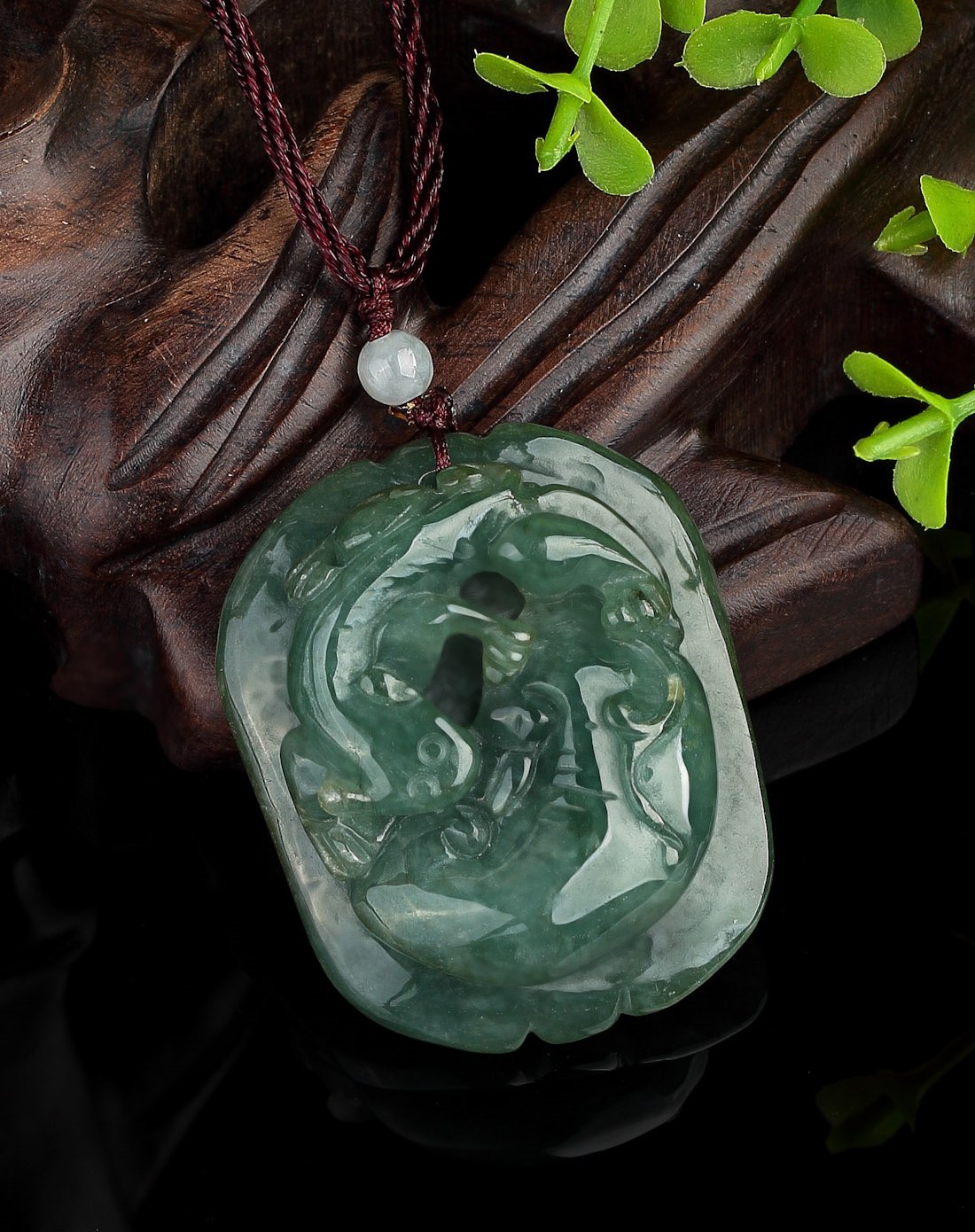 天然a货翡翠草龙吊坠(附权威鉴定证书)