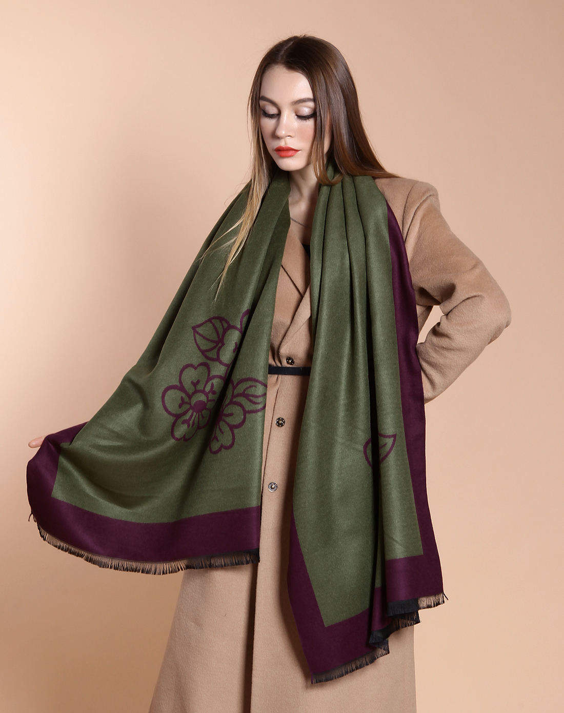 真丝拉绒花儿朵朵双色双面时尚围巾