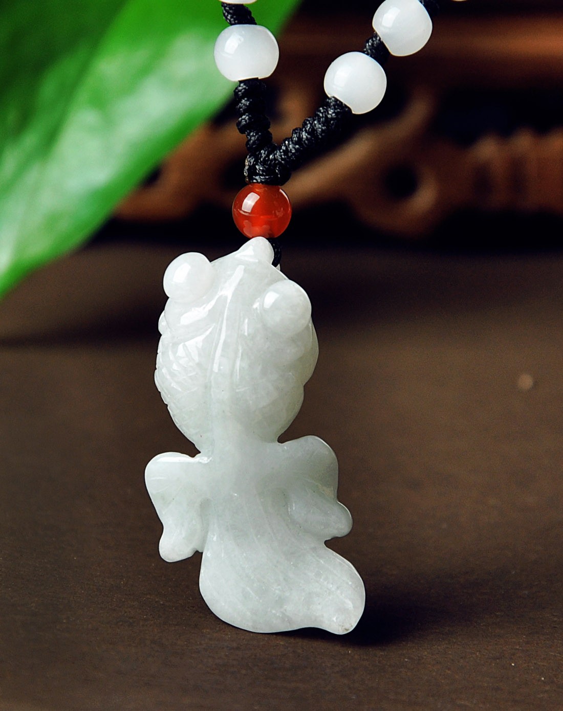 精工雕刻细腻豆种立体金鱼,金玉满堂吊坠