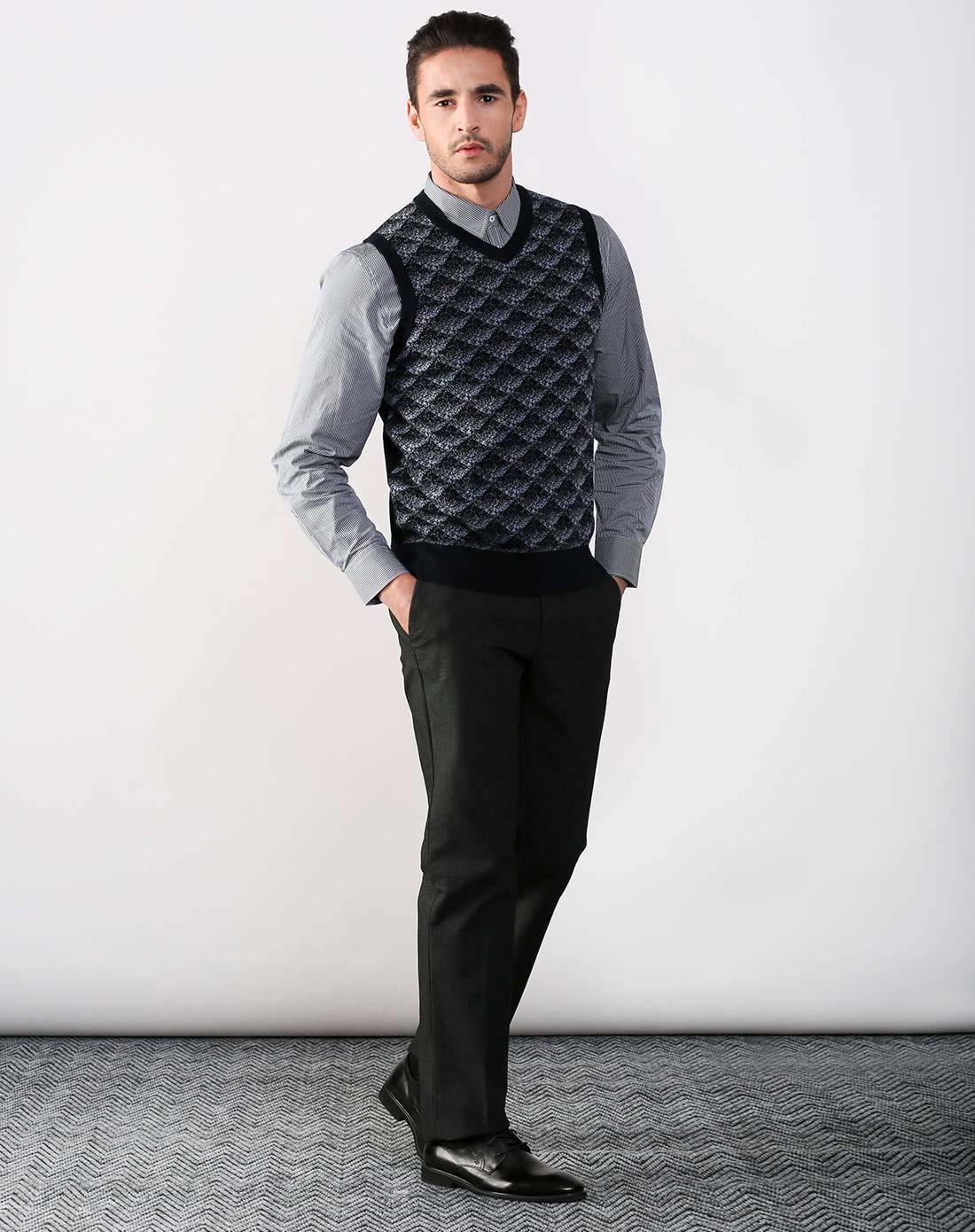 汤尼威尔tonywear男装专场 黑/蓝色时尚百搭针织背心