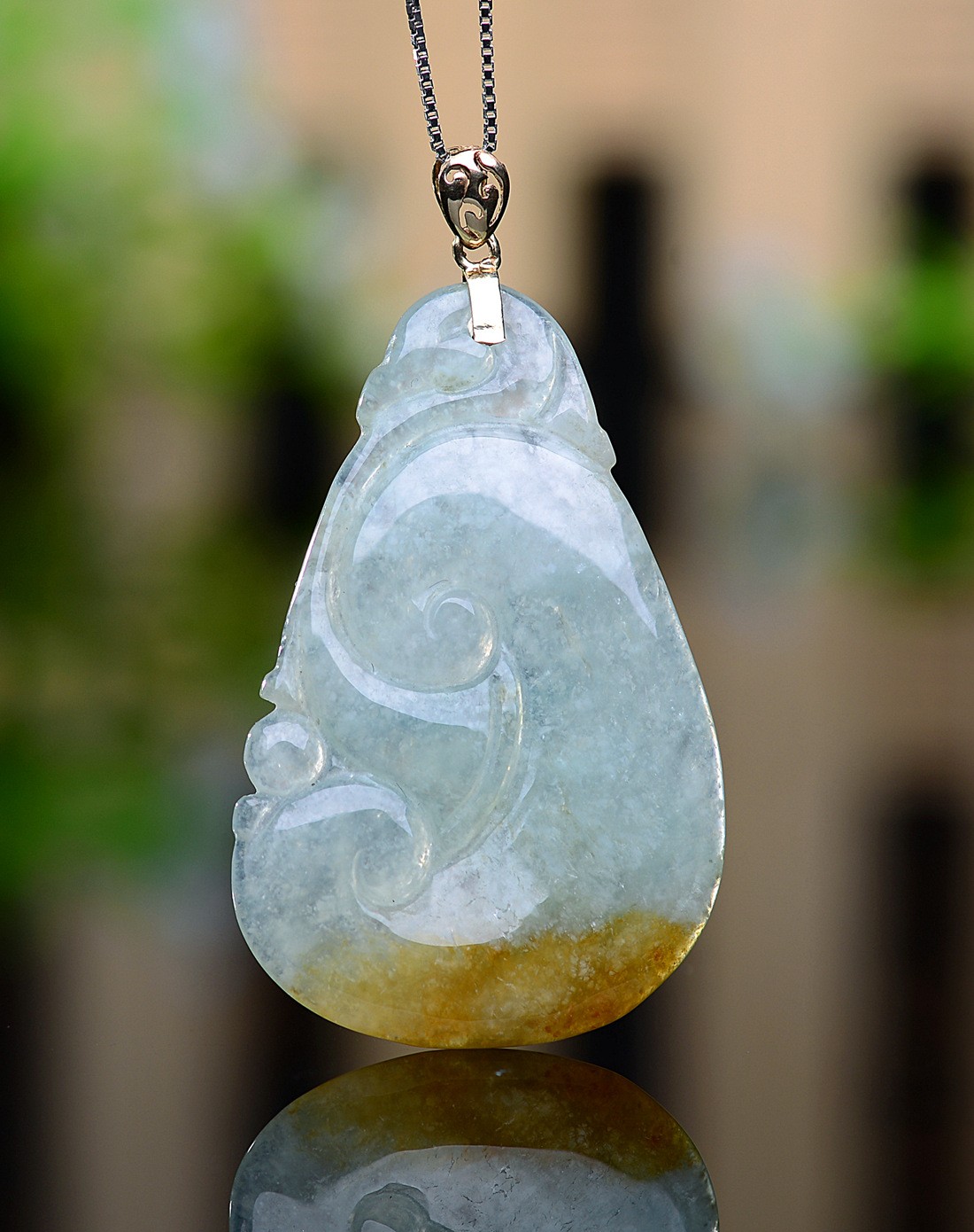 英瑞珠宝玉器专场-18k金镶天然a货翡翠冰种俏色如意吊坠