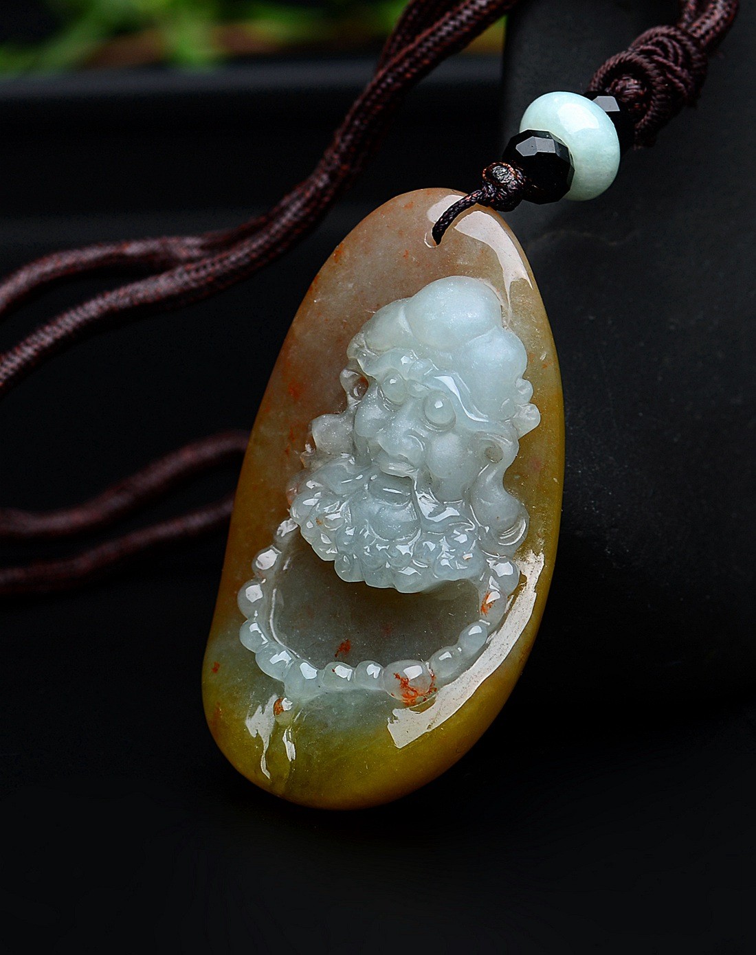 a货翡翠糯冰种巧雕黄翡达摩吊坠