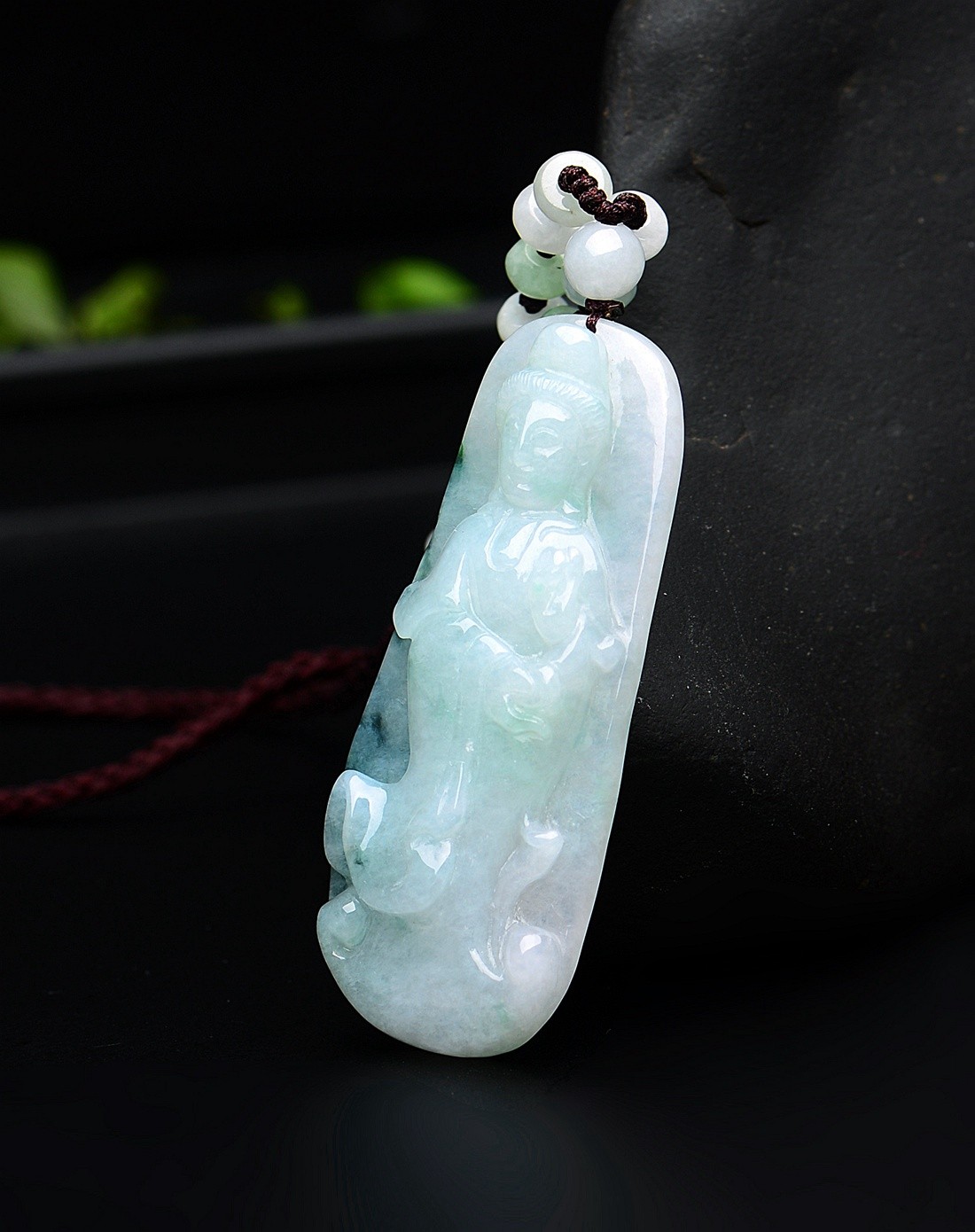 a货糯种飘蓝花水润南海观音翡翠吊坠
