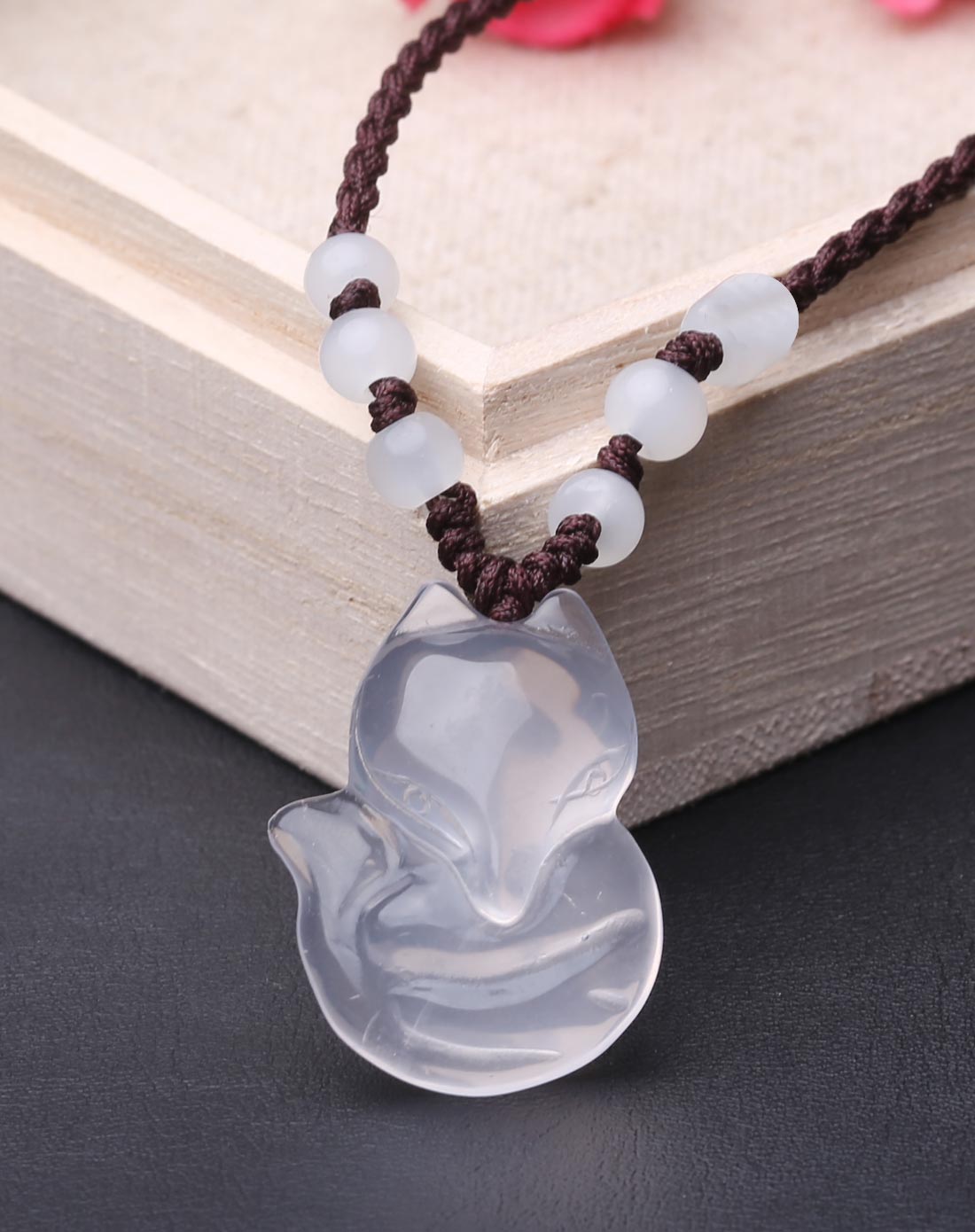 冰种天然粉水晶狐狸吊坠狐媚
