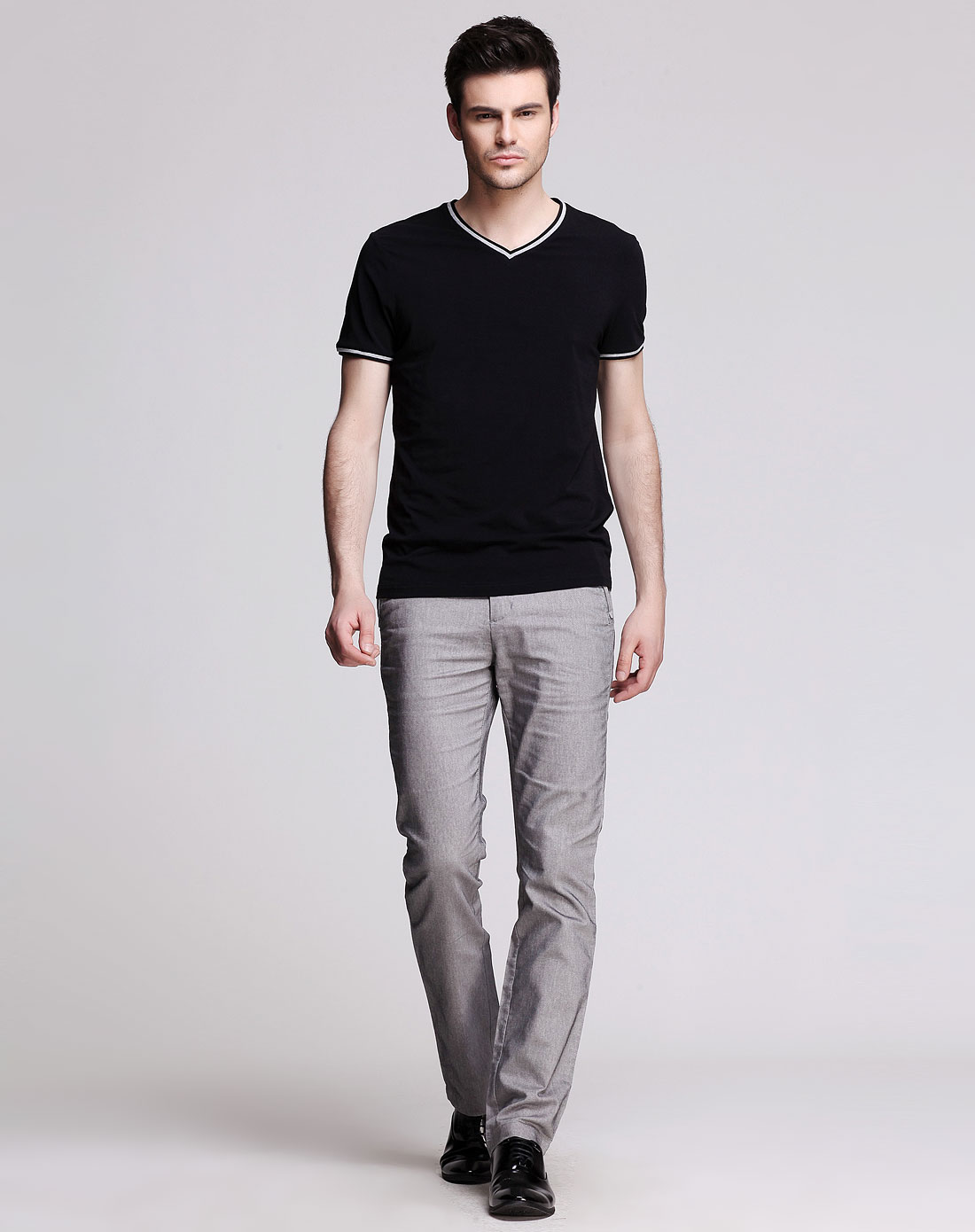 艾夫斯男款专场-黑色简约针织短袖t恤