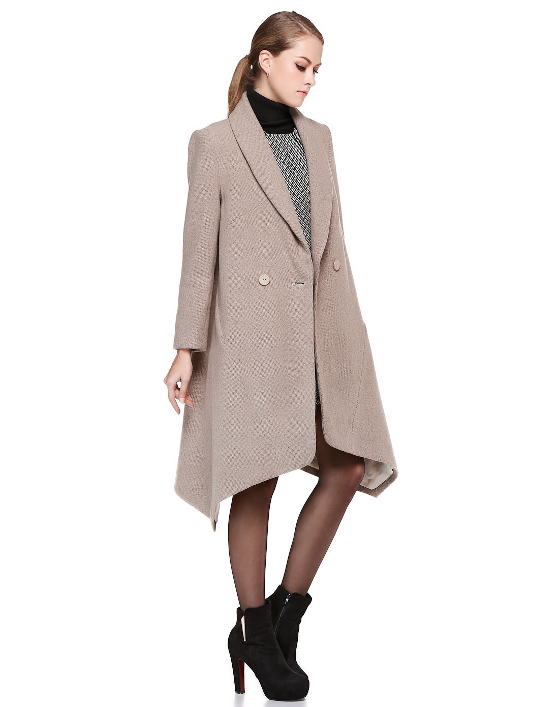 驼灰色潮流时尚百搭长款大衣