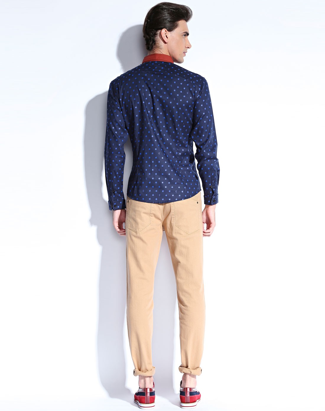 卡宾cabbeen lifestyle靛蓝色休闲拼接圆领长袖衬衫313310903957_唯品