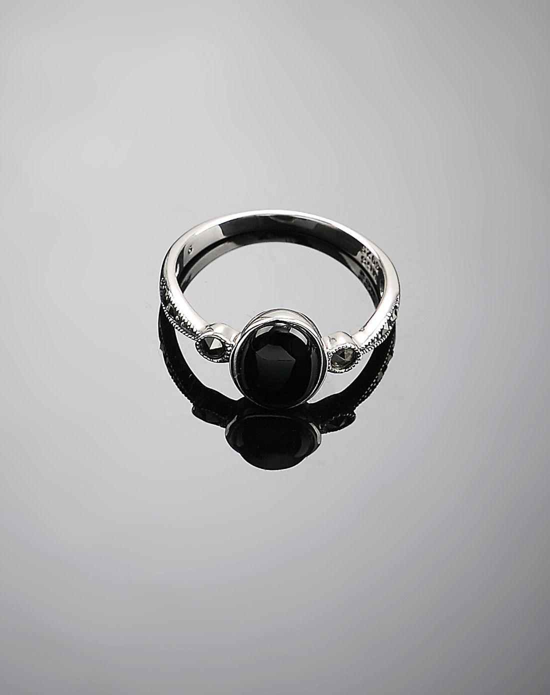 复古黑玛瑙戒指